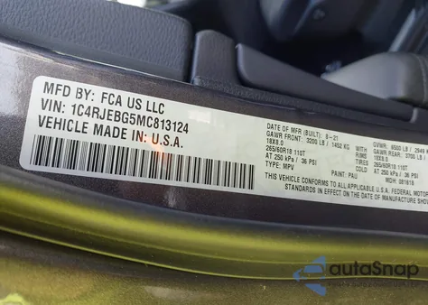 2021 Jeep Grand Cherokee Limited 4X2 z USA, uszkodzony, nr VIN 1C4RJEBG5MC813124